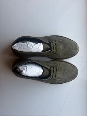 Vince Olive Green Suede Chukka Boots